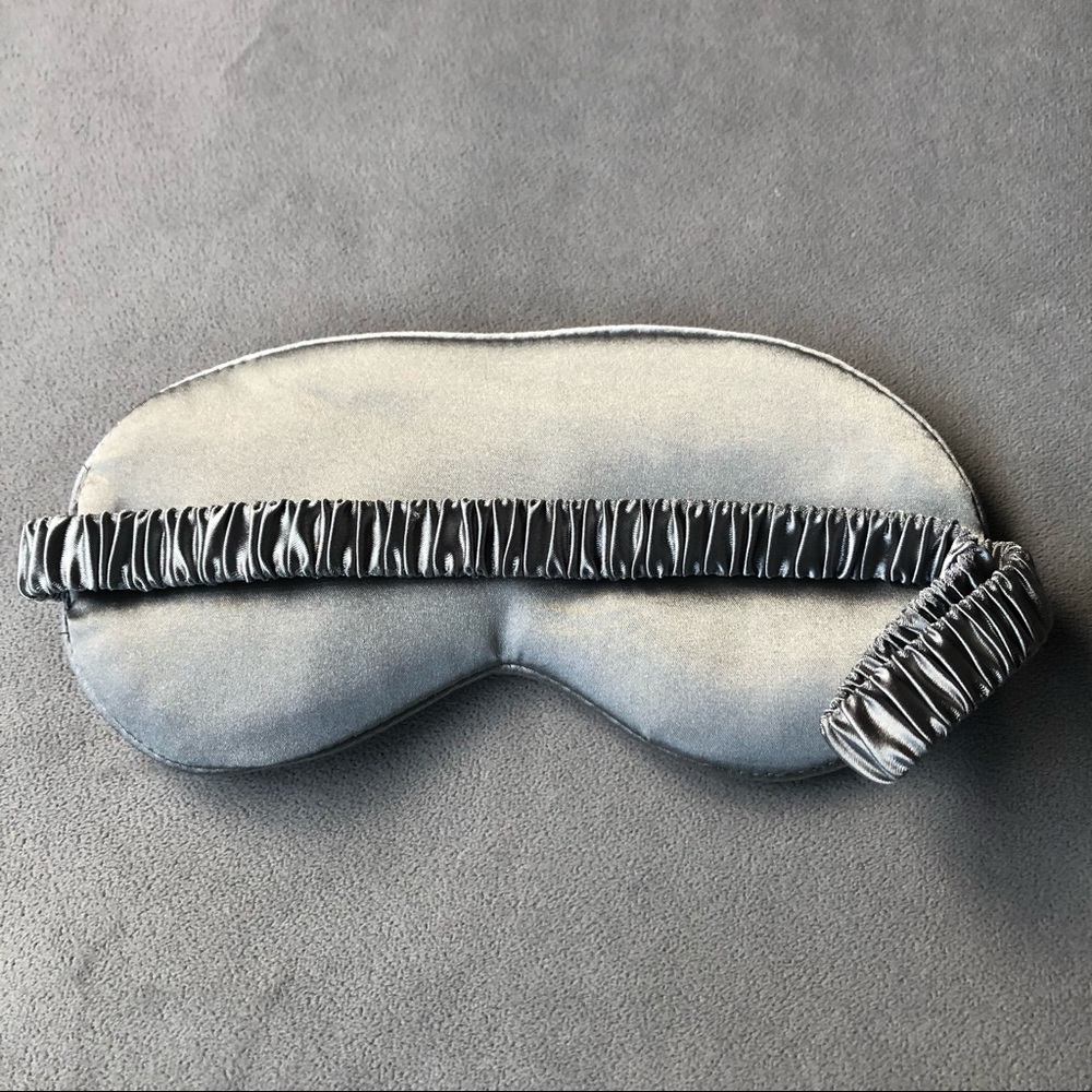 Silver Grey Sleep Mask with Drawstring Bag ~ Brand New! - Picture 3 of 5
